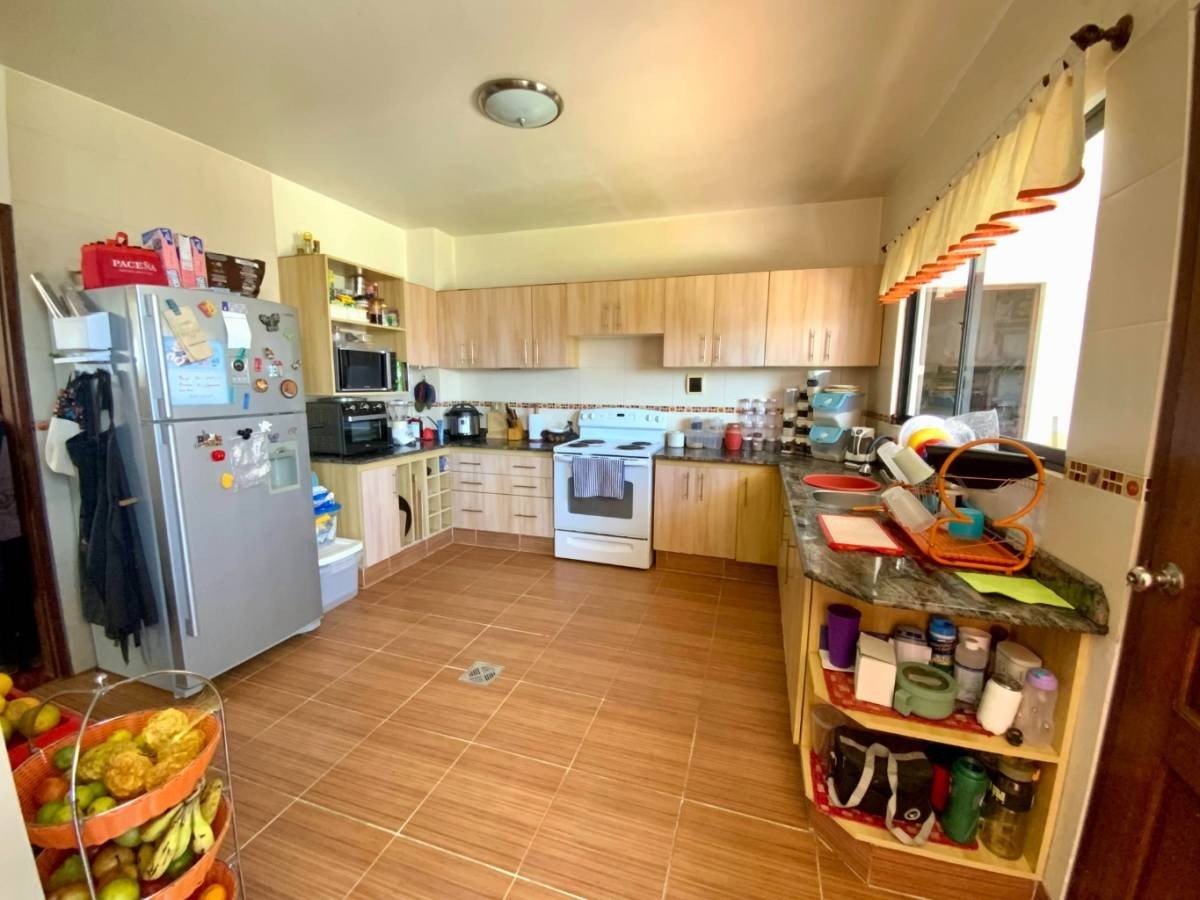 Casa en VentaLOMAS DE ACHUMANI 3 dormitorios 4 baños 2 parqueos Foto 8