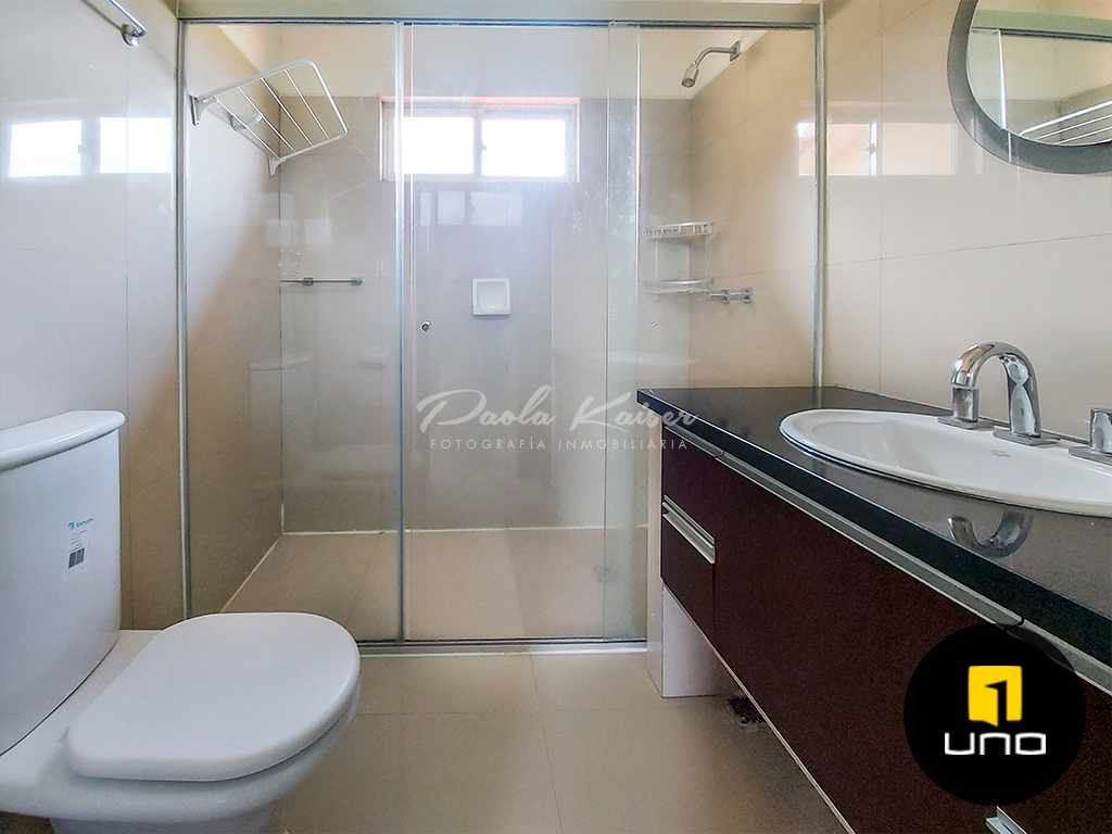 Casa en Urubó en Santa Cruz de la Sierra 4 dormitorios 4 baños 8 parqueos Foto 11