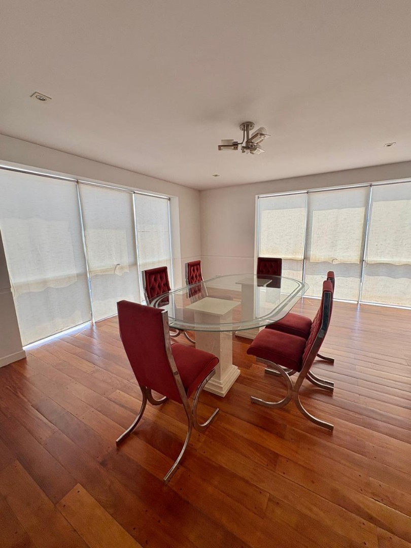 Departamento en Calacoto en La Paz 2 dormitorios 3 baños 1 parqueos Foto 2