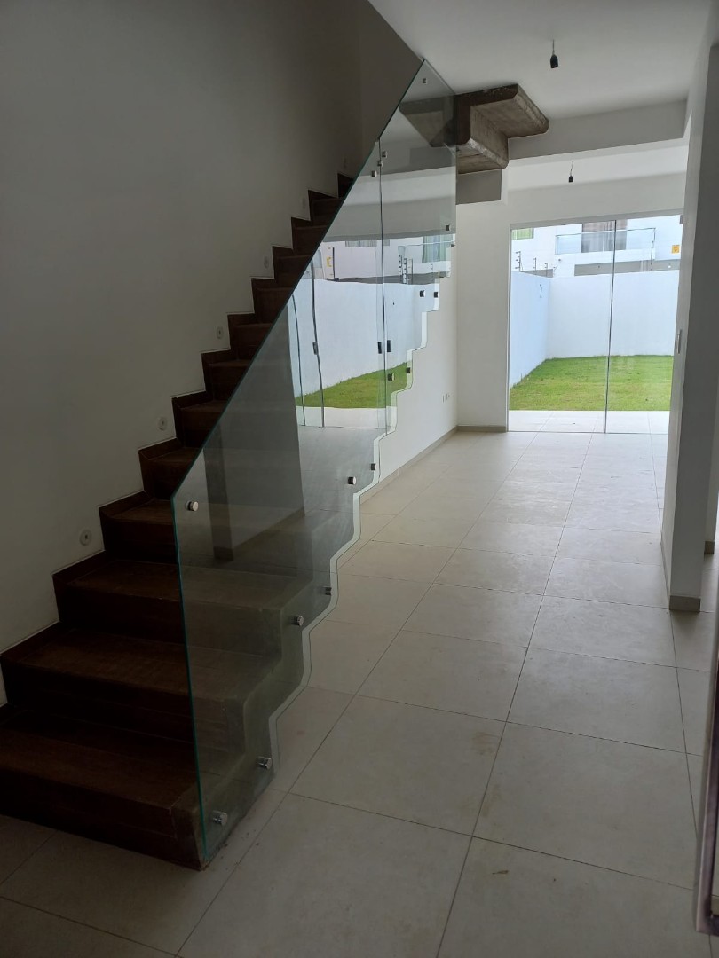 Casa en Entre 8vo y 9no anillo Norte en Santa Cruz de la Sierra 3 dormitorios 7 baños 2 parqueos Foto 18