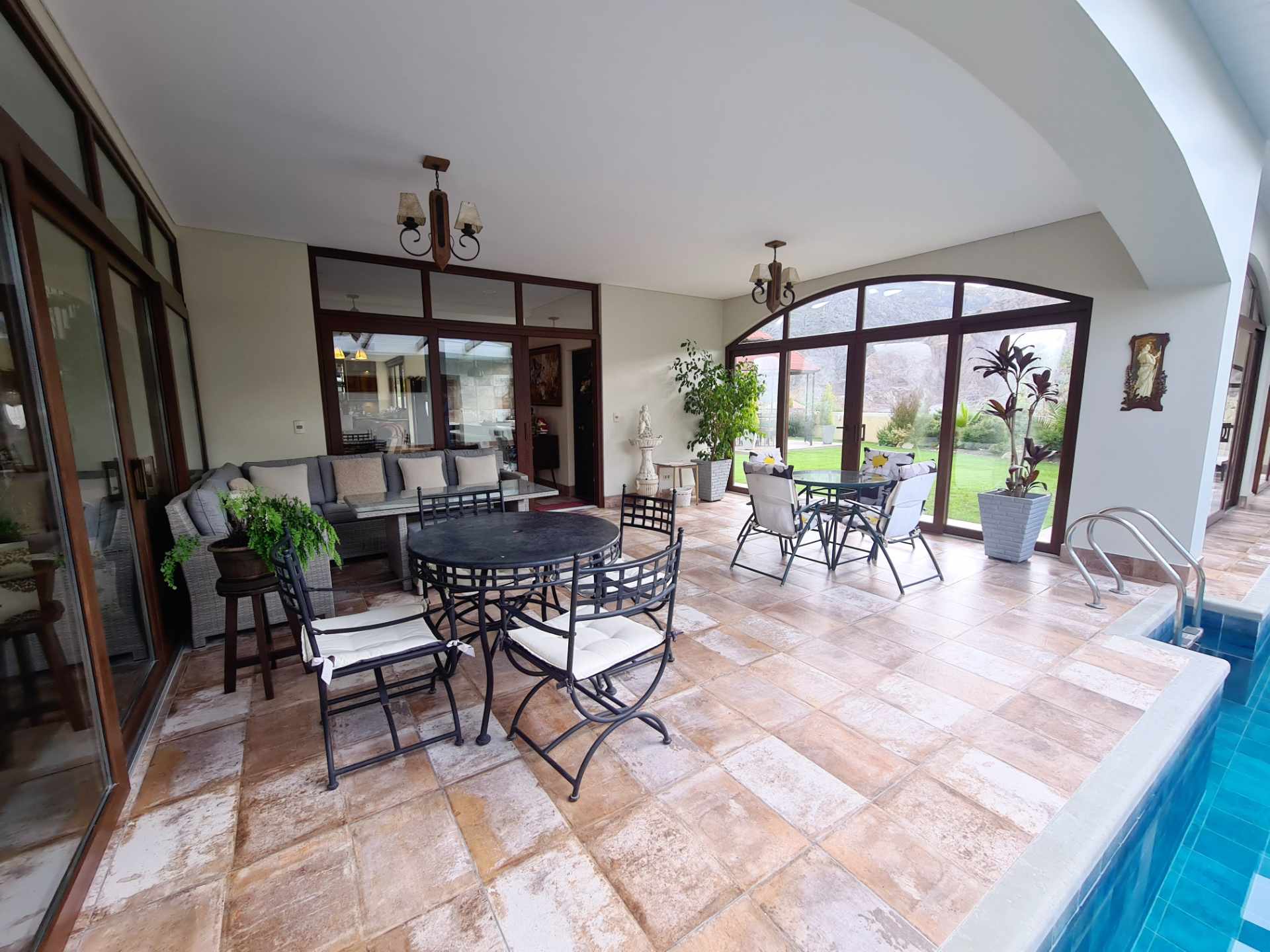 Casa en VentaEN VENTA HERMOSA RECIDENCIA DE LUJO UMAMANTA  5 dormitorios 9 baños 4 parqueos Foto 15