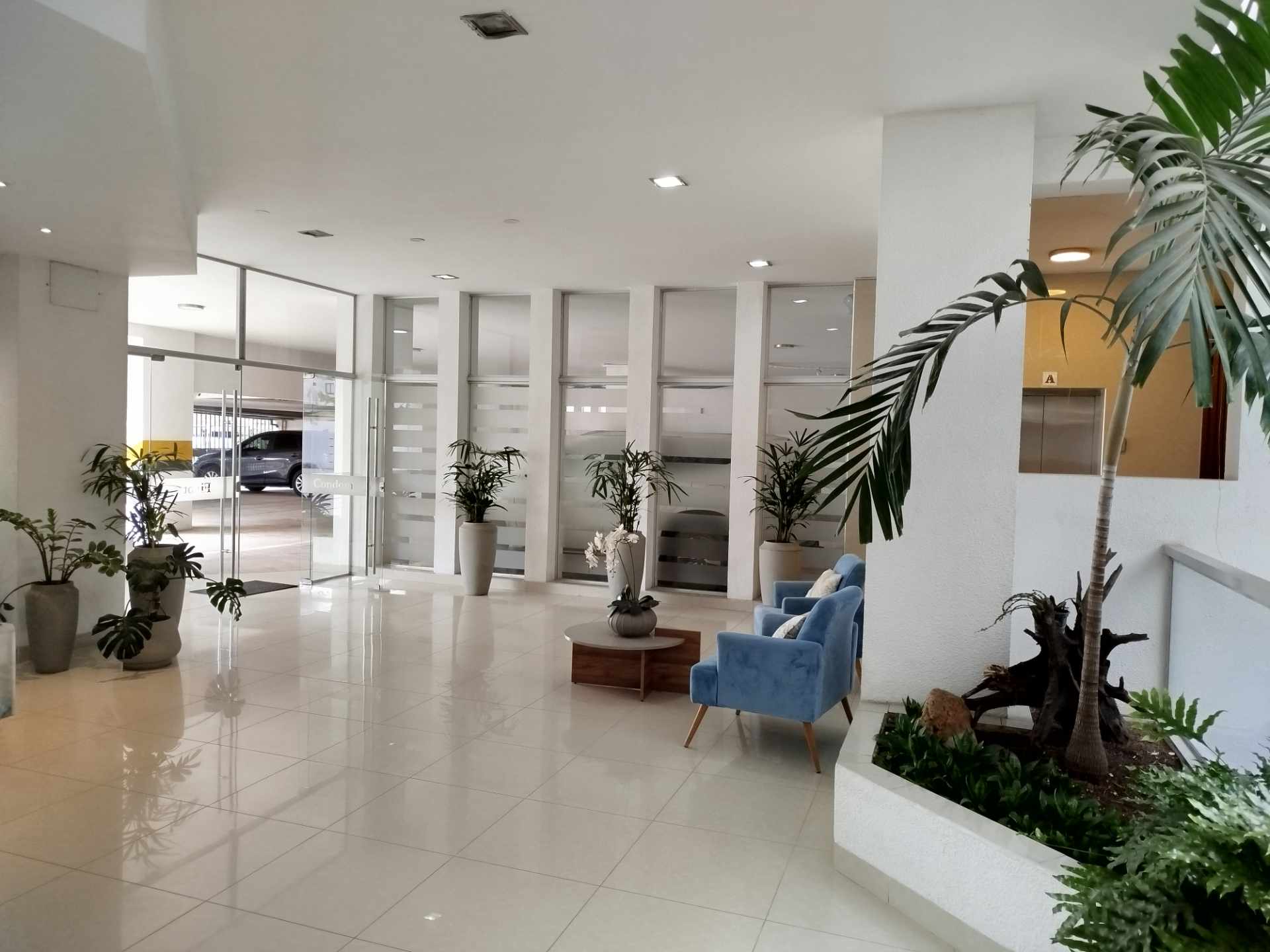 Departamento en Alquiler[CONDOMINIO FINOT| EQUIPETROL] ALQUILER AMPLIO DEPARTAMENTO 2 SUITES SIN MUEBLES CON BALCON PET FFRIENDLY Foto 11