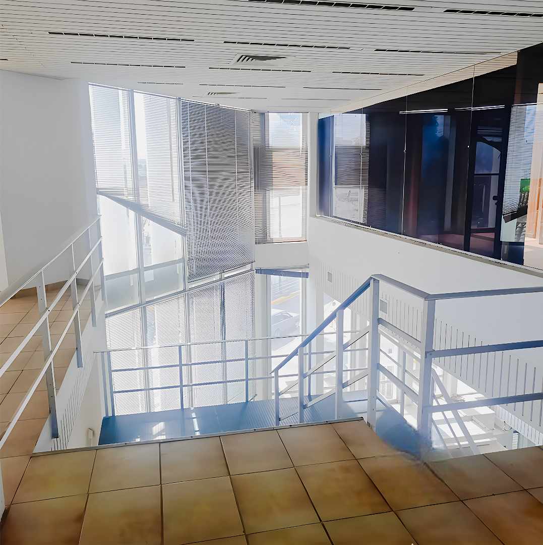 Edificio en VentaEDIFICIO EN VENTA – ATRÁS DE LA CATEDRAL (24 de Septiembre) 10 dormitorios 5 baños  Foto 2