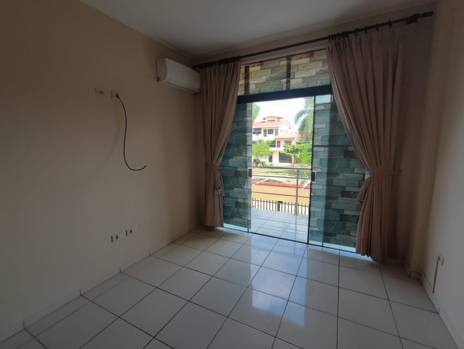 En Alquiler a Bs 4,000 Foto 11