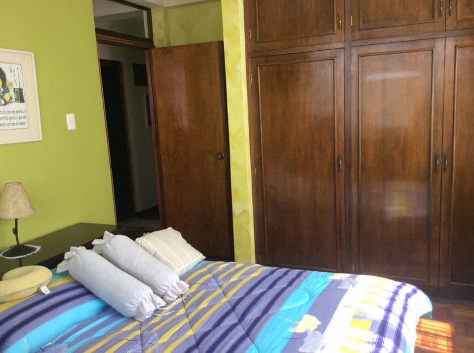 Casa en Sopocachi en La Paz 4 dormitorios 2 baños 1 parqueos Foto 5