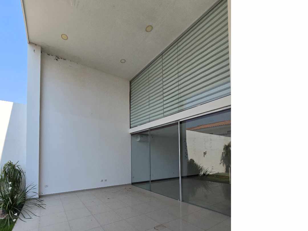 En Alquiler a Bs 7,500 Foto 11