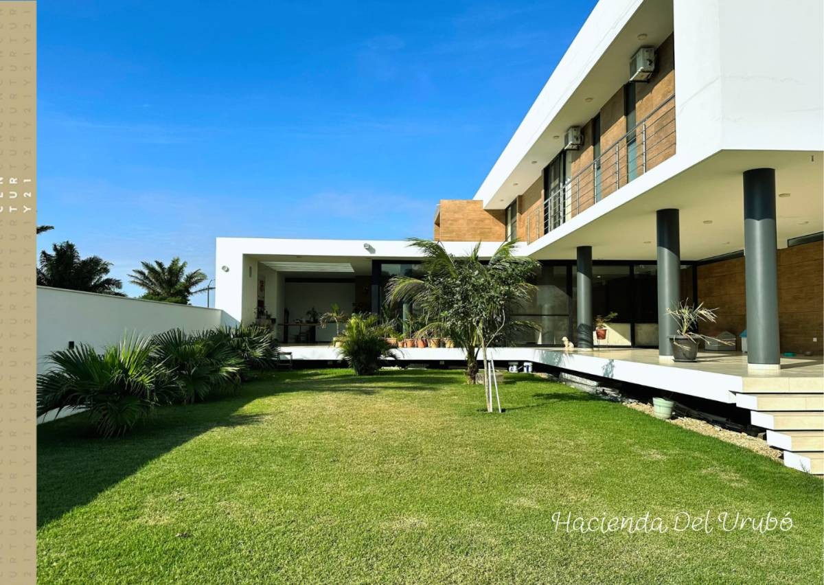 Casa en Urubó en Santa Cruz de la Sierra 3 dormitorios 6 baños 4 parqueos Foto 13