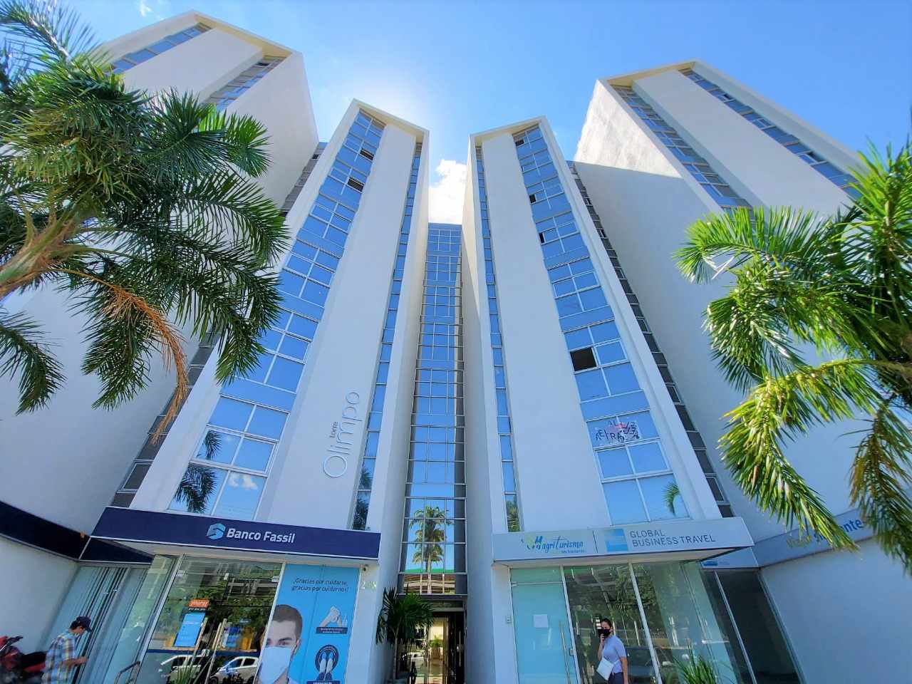 En Alquiler a Bs 5,200 Foto 1