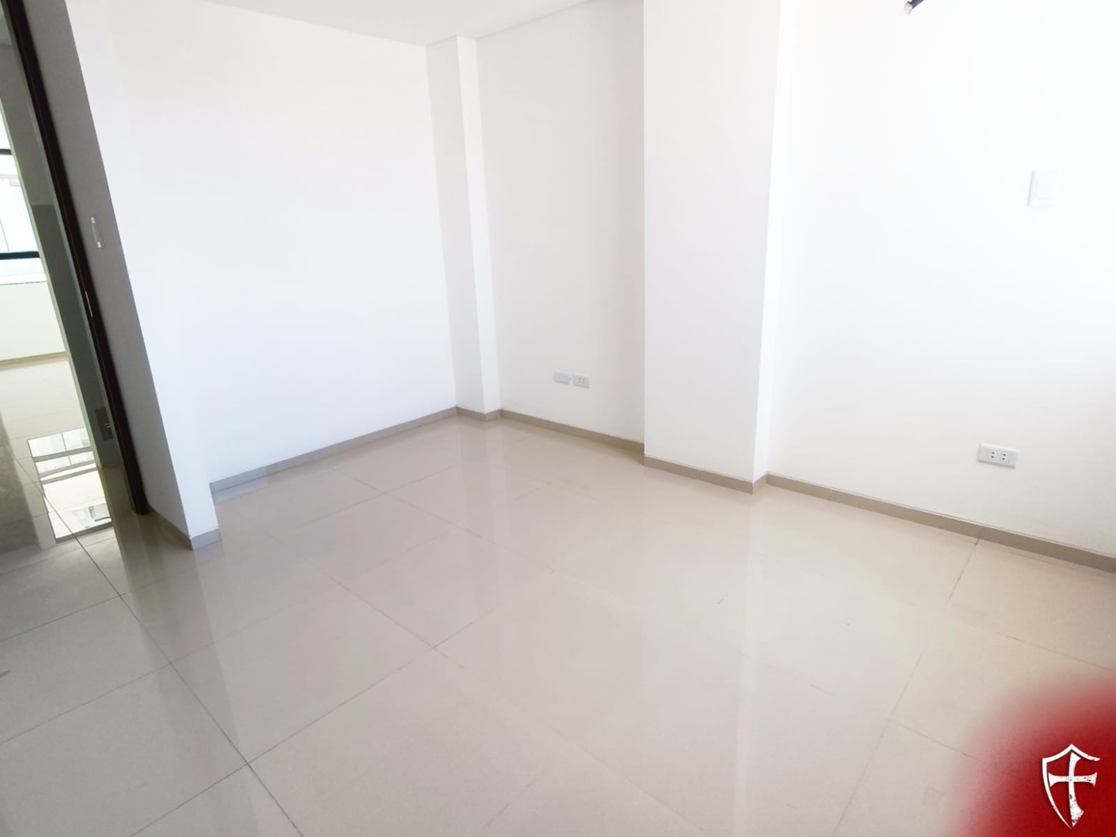 Departamento en Venta📍 Av. Beni 4to y 5to anillo 1 dormitorios 1 baños  Foto 3