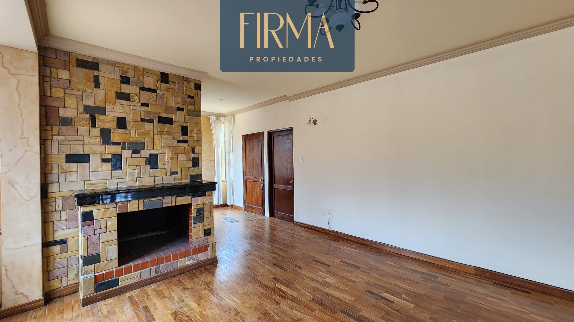 Casa en Irpavi en La Paz 5 dormitorios 4 baños 4 parqueos Foto 20