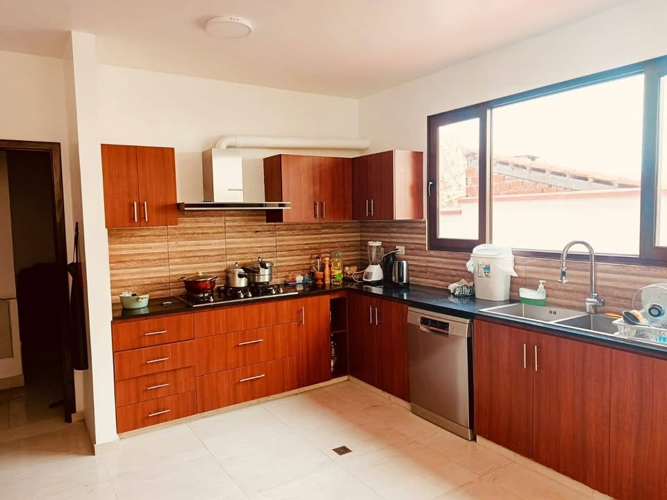 Casa en AlquilerAranjuez, Sequoia   3 dormitorios 5 baños 5 parqueos Foto 11
