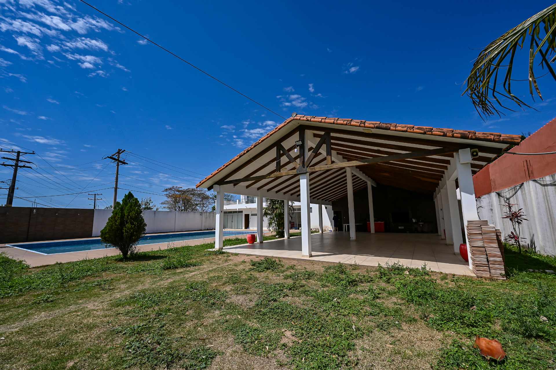 Casa en VentaAv. Moscú, 9no anillo, Urbanización La Mar 4 dormitorios 6 baños  Foto 3