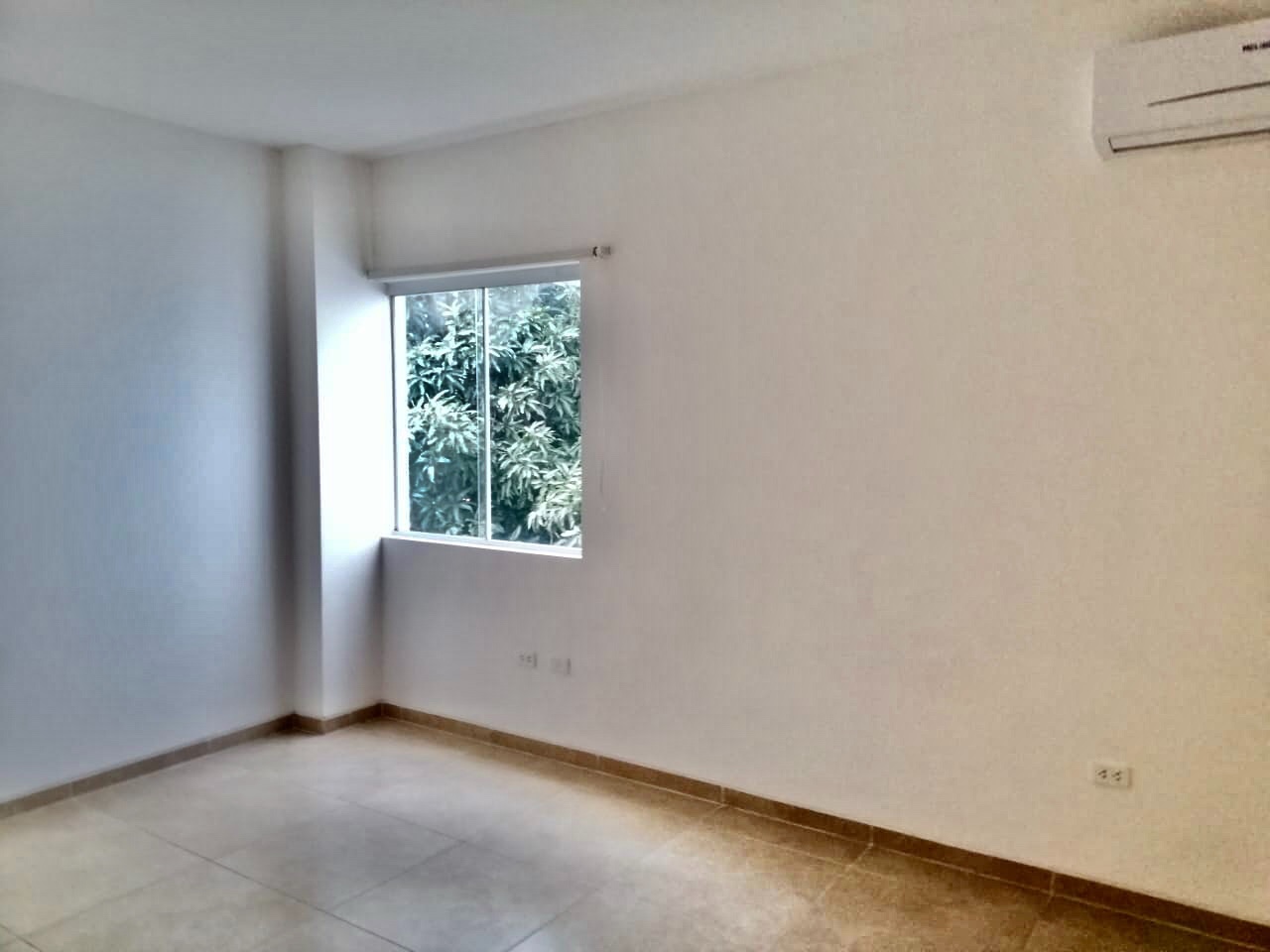 En Alquiler a $us 320 Foto 6