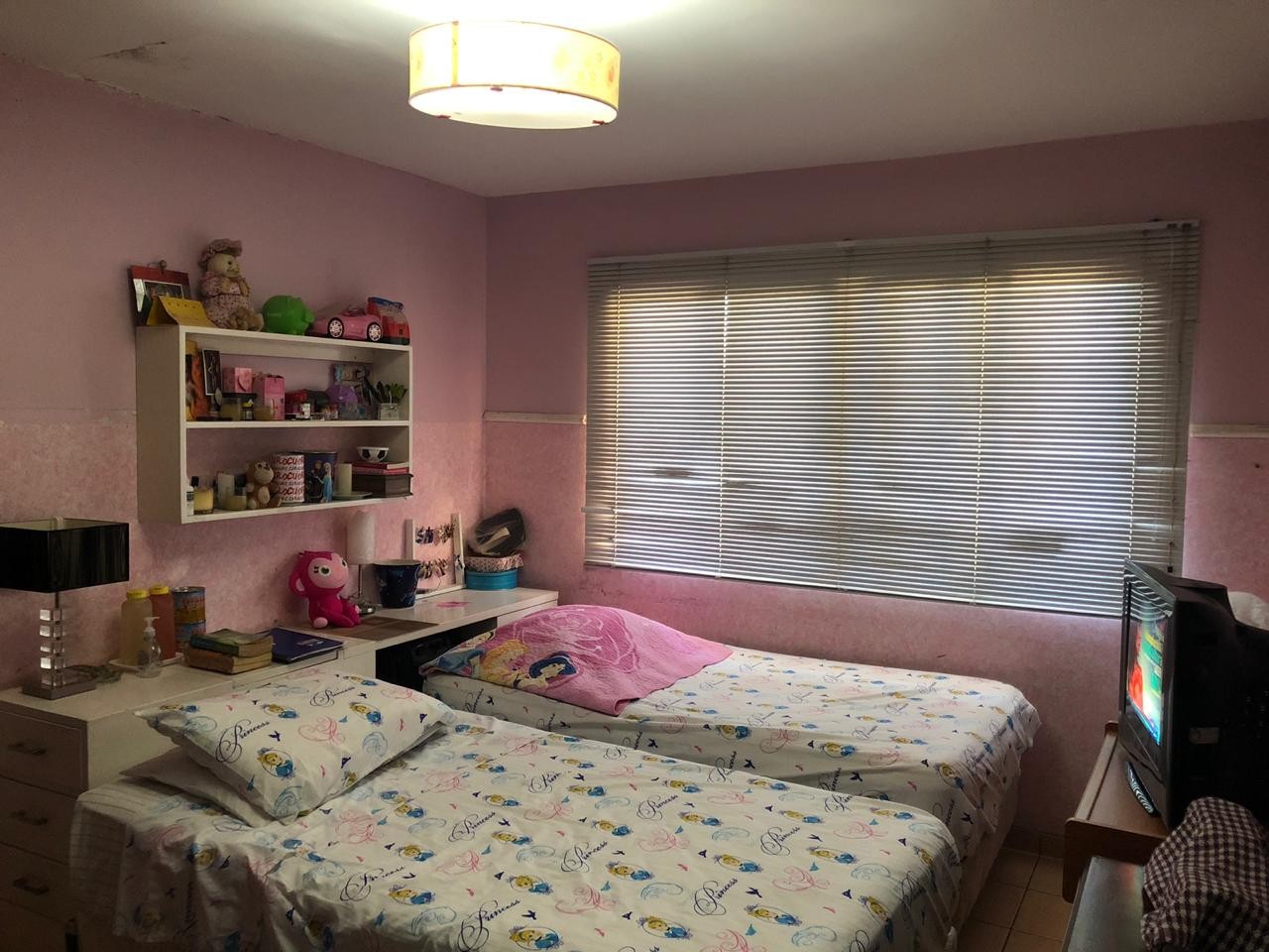 Casa en Entre 4to y 5to anillo Norte en Santa Cruz de la Sierra 3 dormitorios 3 baños 2 parqueos Foto 10