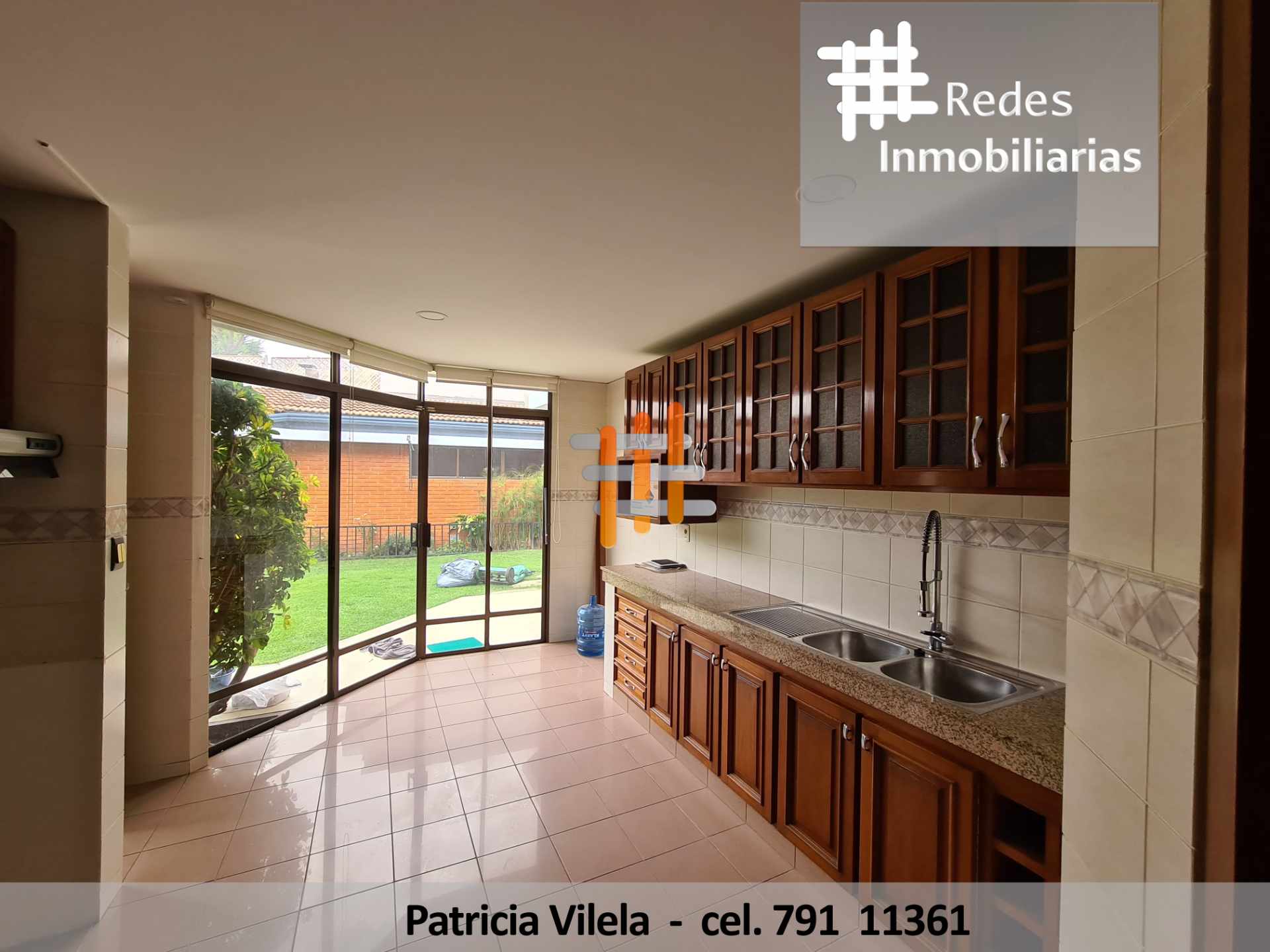 Casa en Auquisamaña en La Paz 4 dormitorios 7 baños 2 parqueos Foto 8