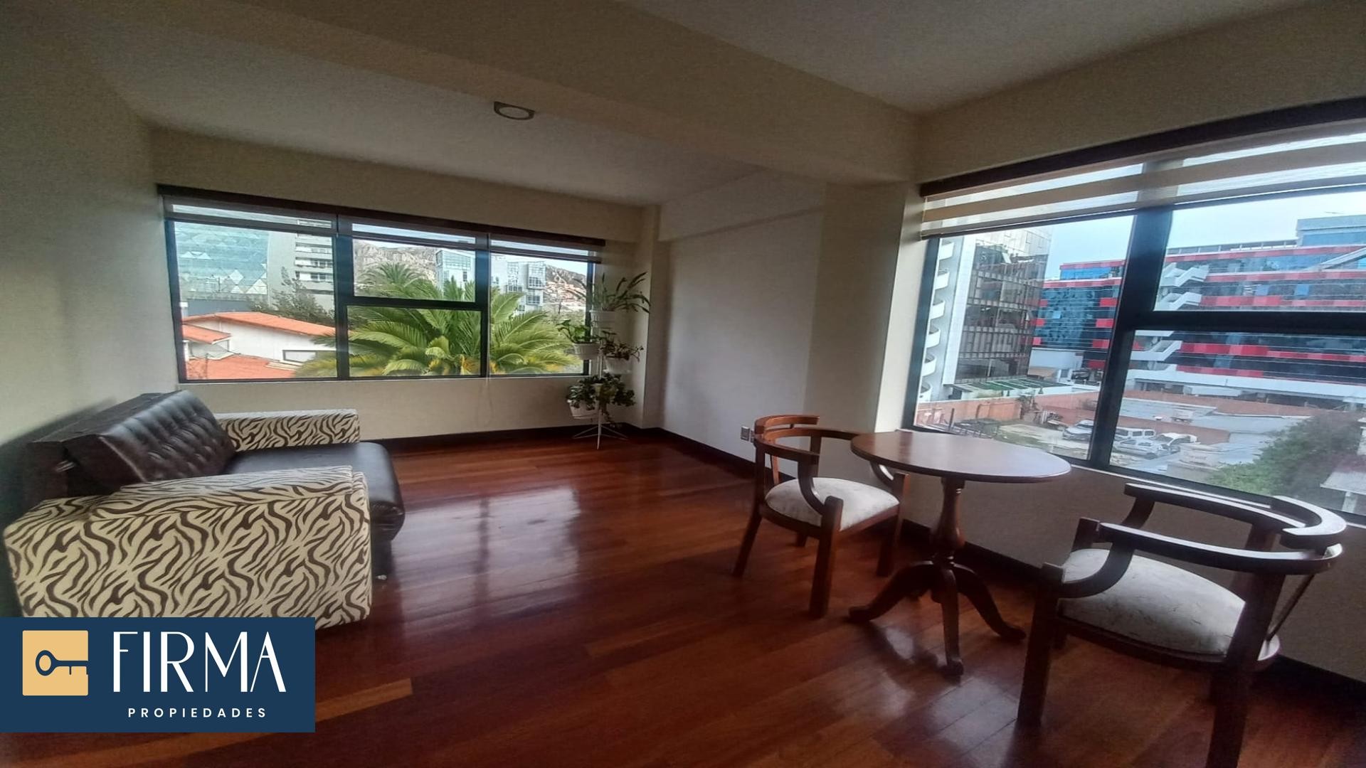 Departamento en Alquiler DEPARTAMENTO EN AQUILER AMPLIO AMOBLADO Y TOTALMENTE EQUIPADO EN CALACOTO 3 dormitorios 3 baños 1 parqueos Foto 10