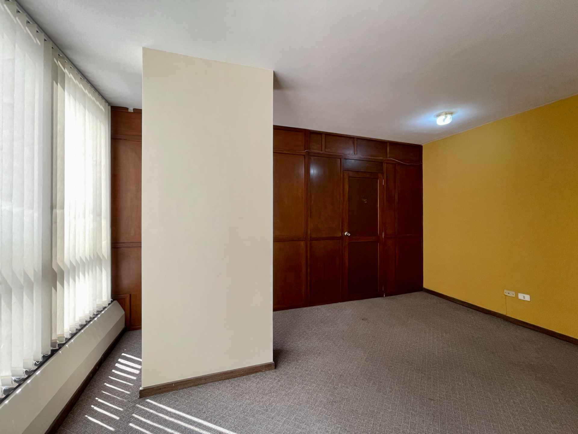 Oficina en VentaJordán esq. San Martin - Pinto Palace  Foto 15