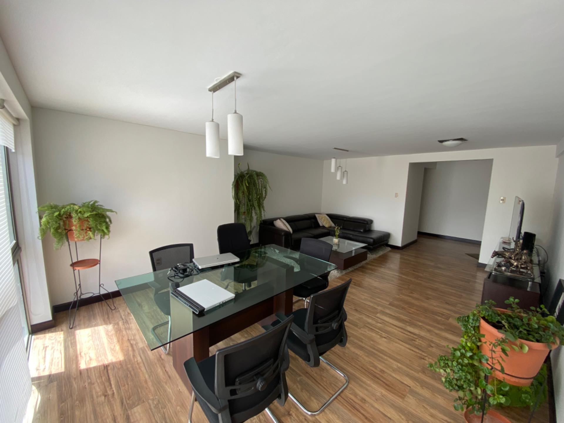 Departamento COTA COTA, 𝐄𝐗𝐂𝐄𝐋𝐄𝐍𝐓𝐄 𝐔𝐁𝐈𝐂𝐀𝐂𝐈𝐎́𝐍 - Calle 26 Foto 1