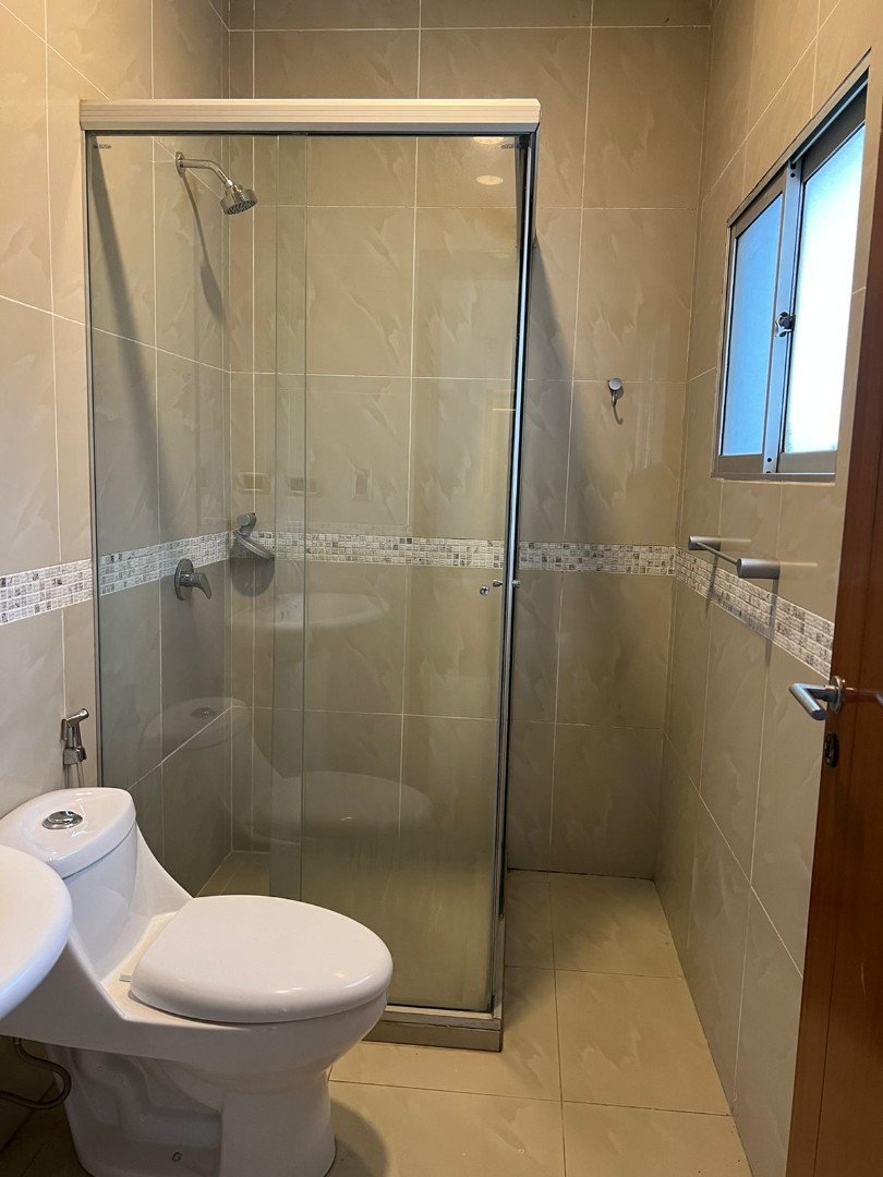 En Alquiler a $us 1,800 Foto 12