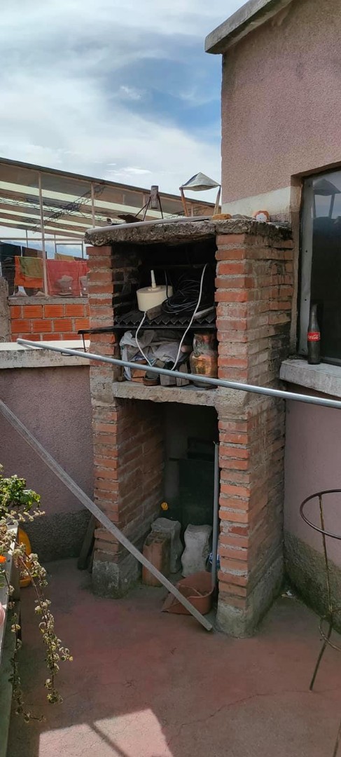 Casa en Tembladerani en La Paz 8 dormitorios 2 baños 1 parqueos Foto 27