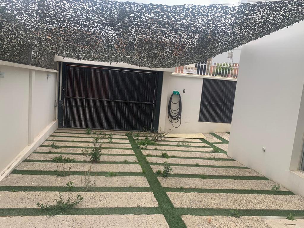 Casa en El Pedregal en La Paz 4 dormitorios 4 baños  Foto 8