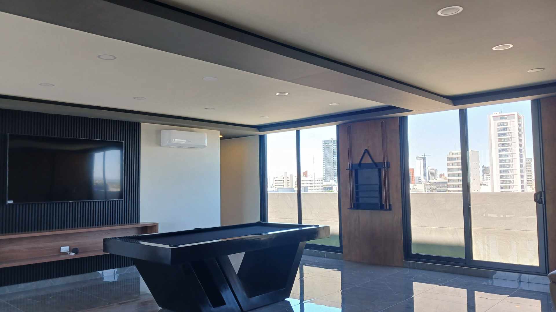 Departamento en Sirari en Santa Cruz de la Sierra 1 dormitorios 1 baños  Foto 8