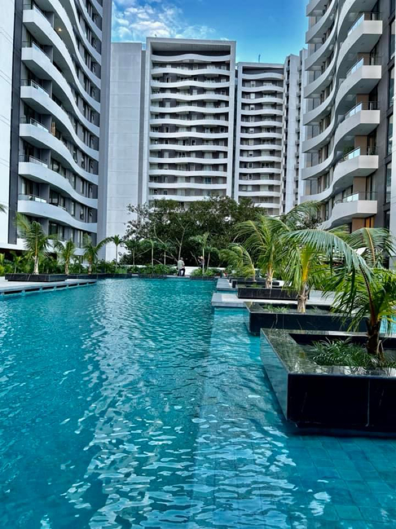 Departamento en AlquilerAvenida los cusis condominio macororo  1 dormitorios 1 baños  Foto 2