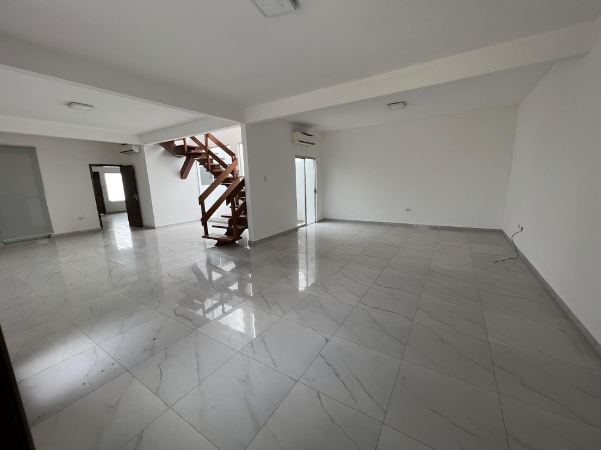 Casa en AlquilerCONDOMINIO LOS PARQUES DEL URUBO I 4 dormitorios 5 baños 3 parqueos Foto 20