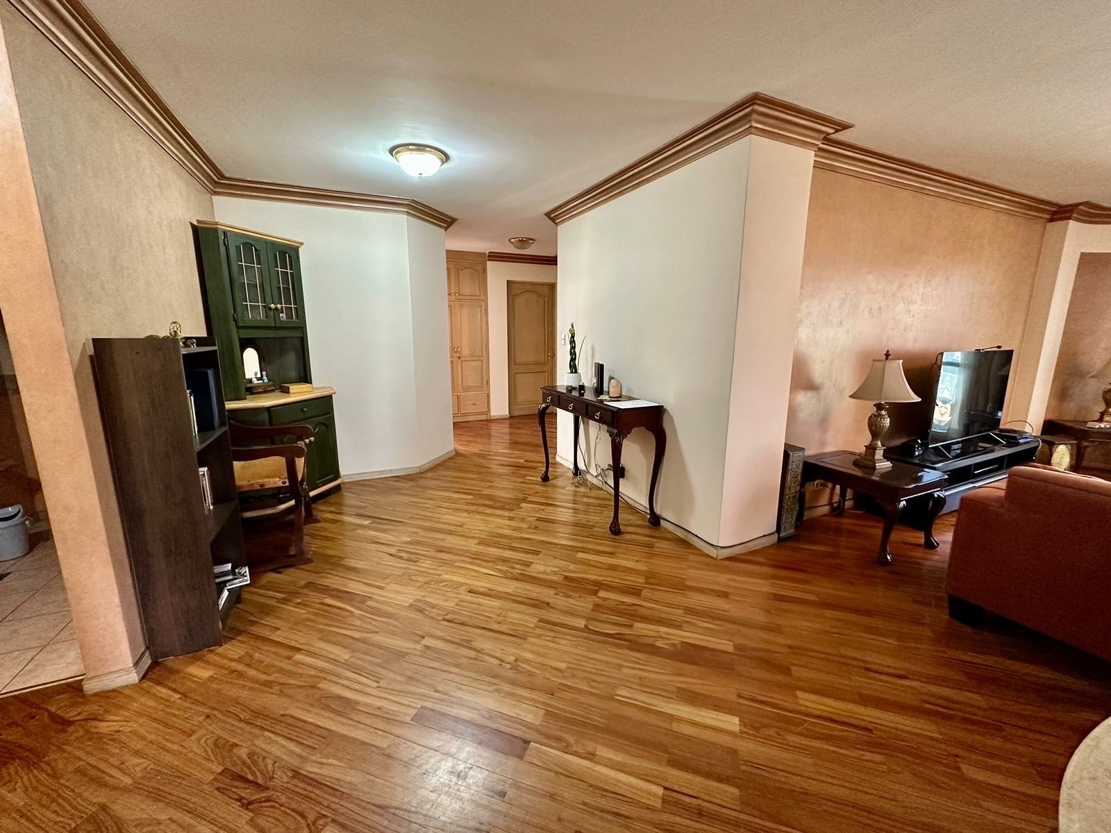 En Alquiler a $us 630 Foto 3