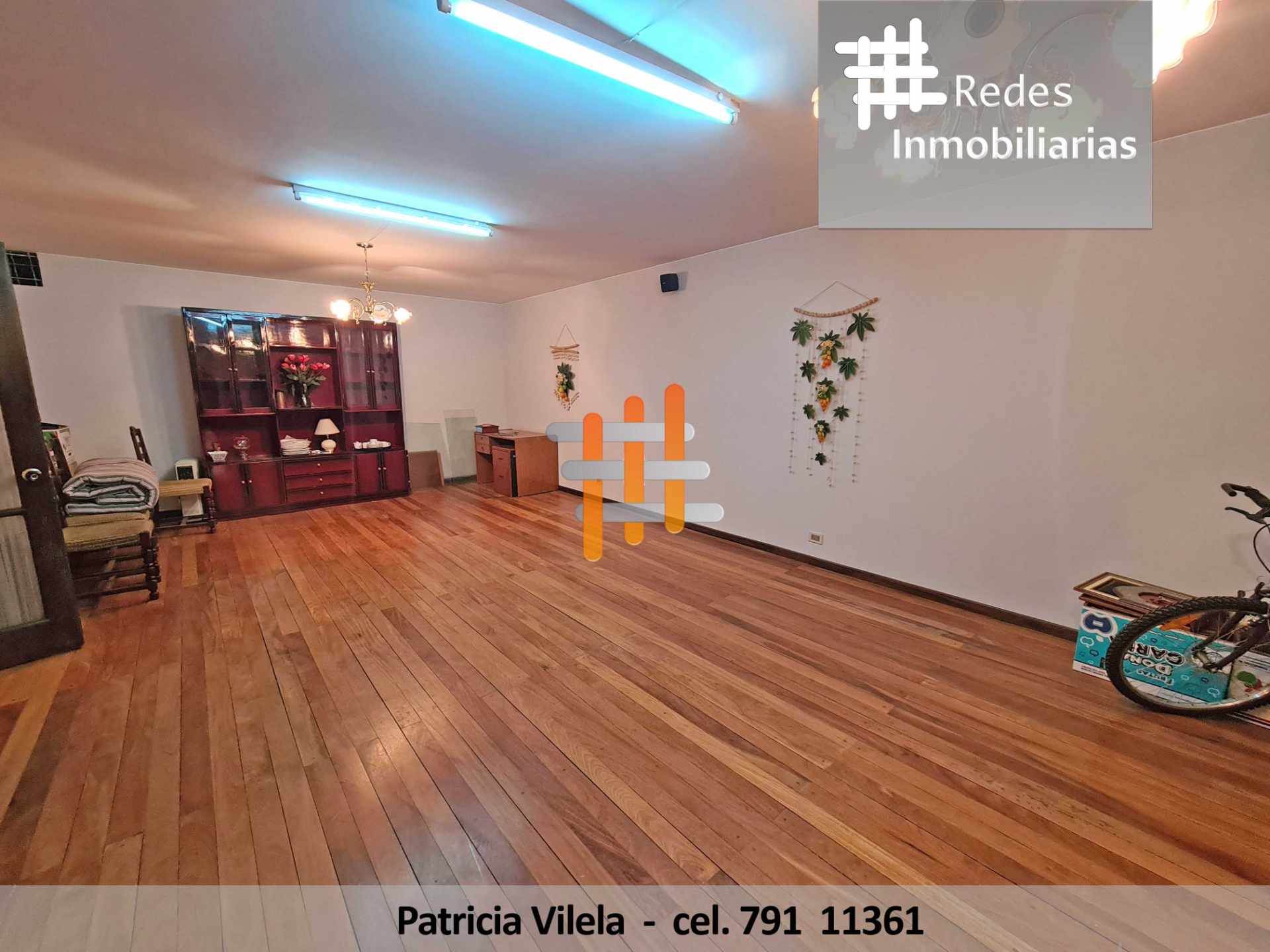 Casa en Achumani en La Paz 4 dormitorios 8 baños 4 parqueos Foto 4