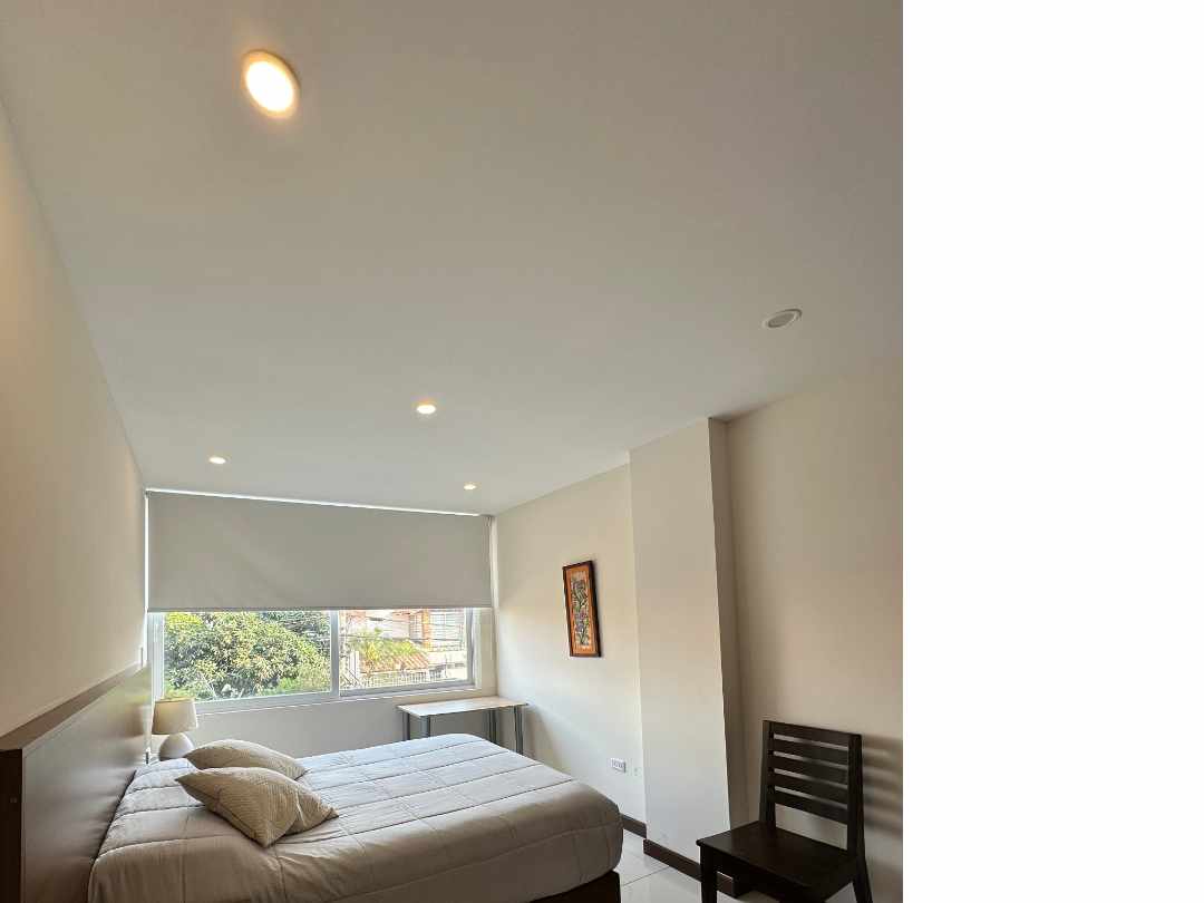 Departamento en Alquiler[AGUSTINA| EQUIPETROL NORTE] ALQUILER AMPLIO DEPARTAMENTO AMOBLADO DE 2 DORMITORIOS PET FRIENDLY 2 dormitorios 2 baños 1 parqueos Foto 7