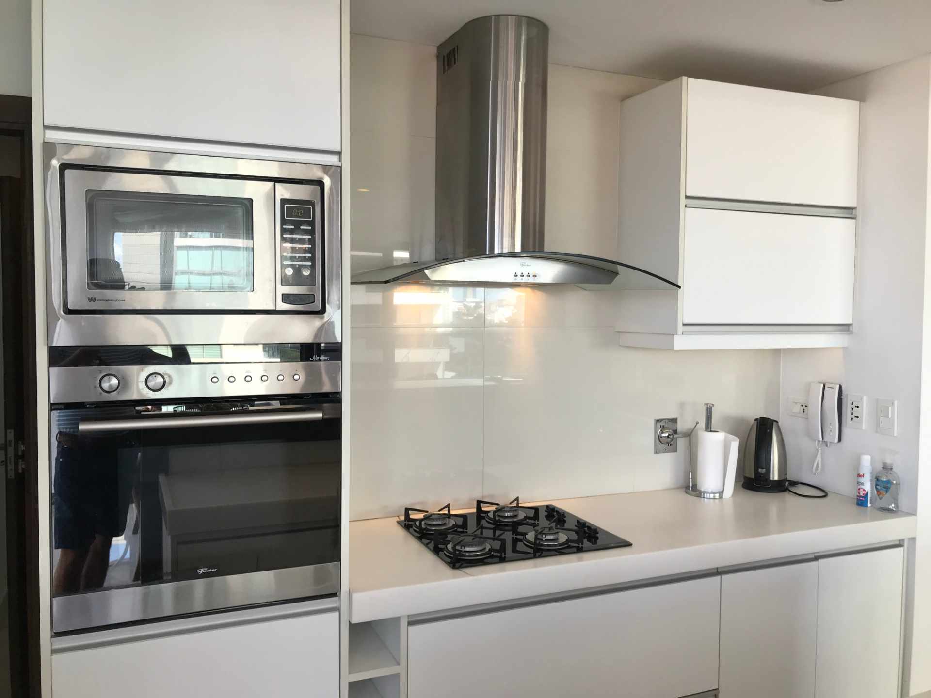 Departamento en AlquilerCondominio Fragata, Equipetrol, 2do. y 3er. Anillo, sobre Av. San Martín, próximo a Colegio Alemán.  Foto 3