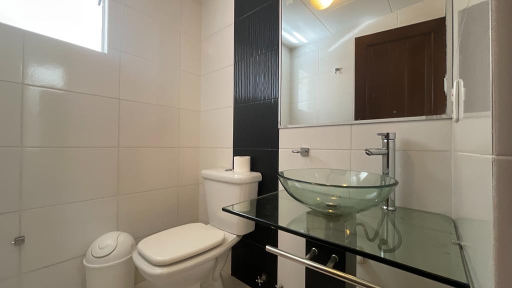 Departamento en AlquilerDEPARTAMENTO DUPLEX EN ALQUILER EN IRPAVI 4 dormitorios 5 baños 1 parqueos Foto 14