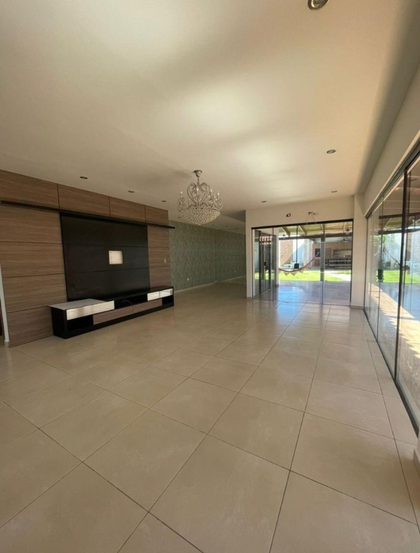 Casa en AlquilerCASA EN ALQUILER EN ZONA NORTE BENI  4 dormitorios 6 baños 4 parqueos Foto 13