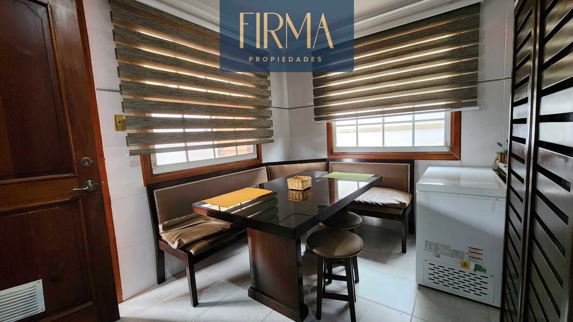 Casa en VentaIRPAVI (INICIO) 4 dormitorios 5 baños 5 parqueos Foto 9