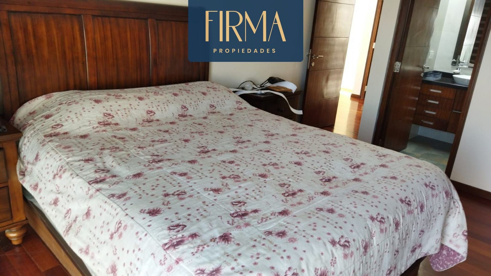 Casa en VentaCASA EN VENTA, COTA COTA 3 dormitorios 5 baños 5 parqueos Foto 11