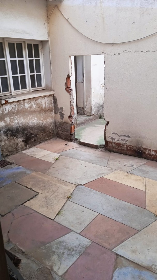 Casa en Noroeste en Cochabamba 4 dormitorios 3 baños 6 parqueos Foto 2