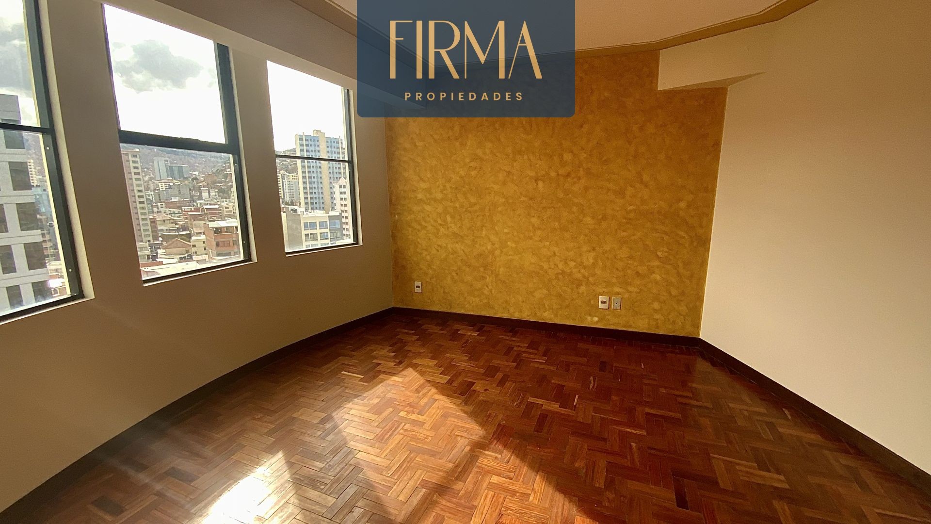 Departamento en Miraflores en La Paz 6 dormitorios 4 baños 1 parqueos Foto 7