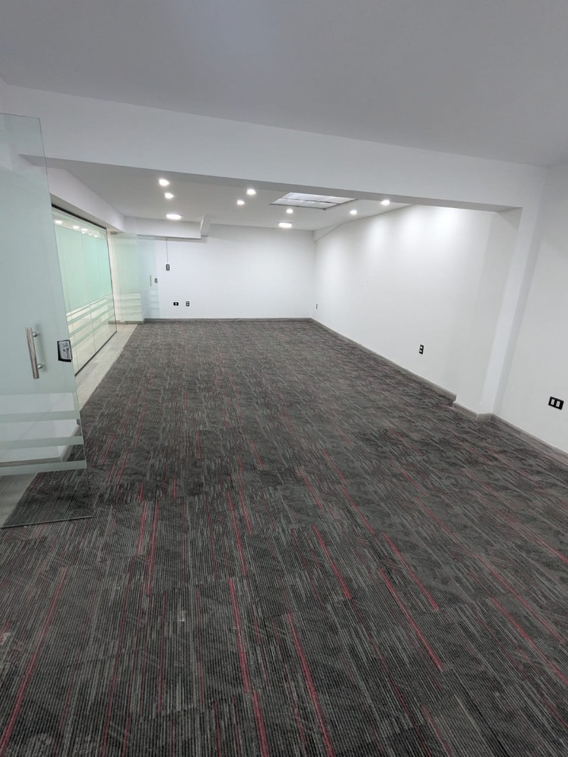 En Alquiler a Bs 14,000 Foto 6