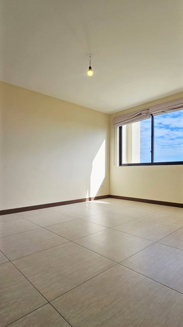 Departamento en Barrio Urbari en Santa Cruz de la Sierra 3 dormitorios 2 baños 1 parqueos Foto 9