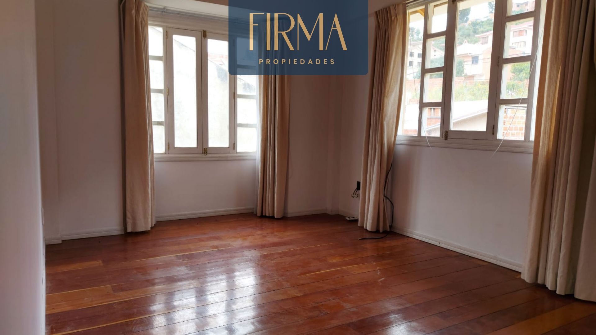 Casa en Irpavi en La Paz 4 dormitorios 5 baños 4 parqueos Foto 6