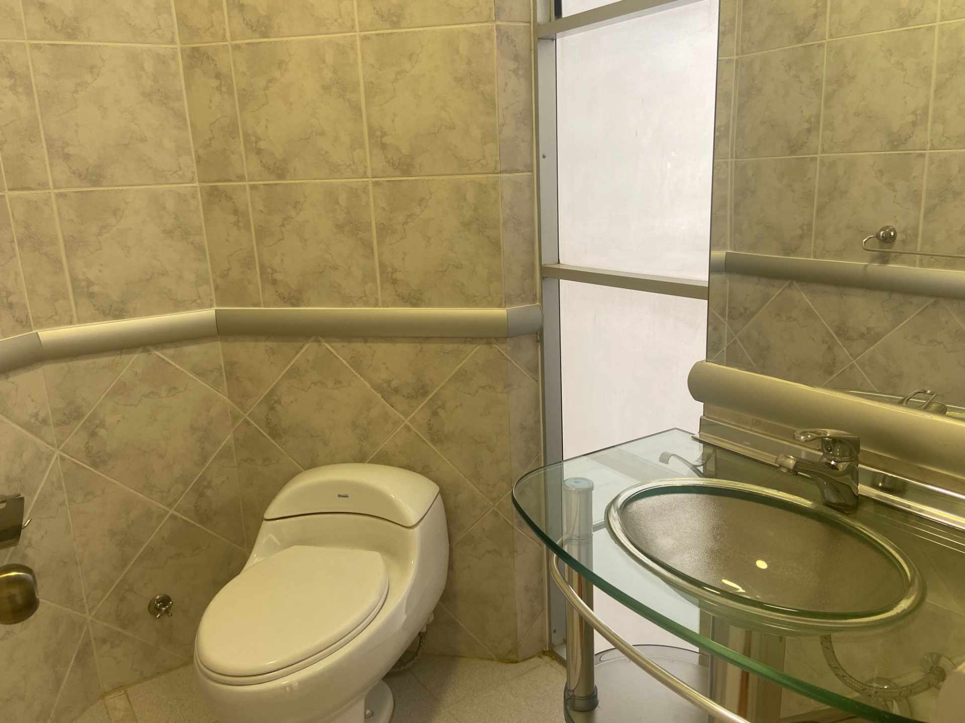 Departamento Av las Violetas #22 Altura calle 31 Foto 25