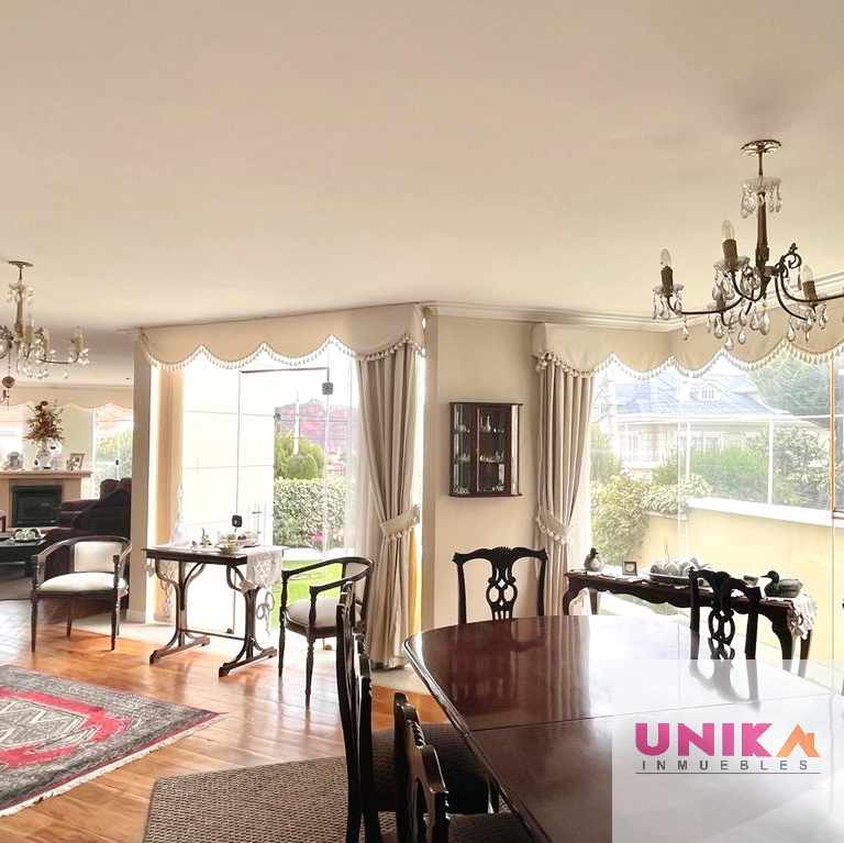 Casa en Venta🏡 HERMOSA CASA AMPLIA Y LLENA DE SOL EN VENTA, EN EL LUGAR MAS CÉNTRICO DE ACHUMANI 4 dormitorios 5 baños 4 parqueos Foto 33