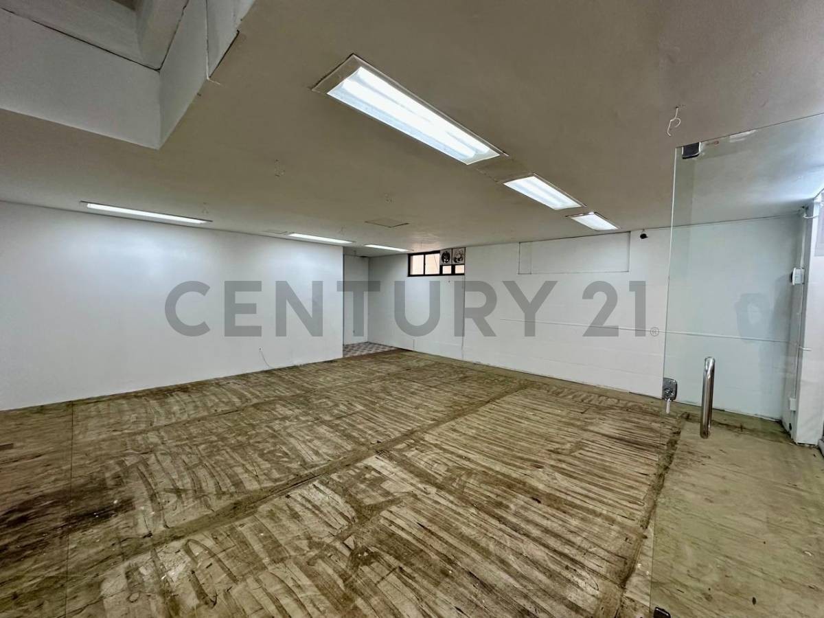 Local comercial en AlquilerCALLE POTOSI SHOPPING NORTE Foto 1