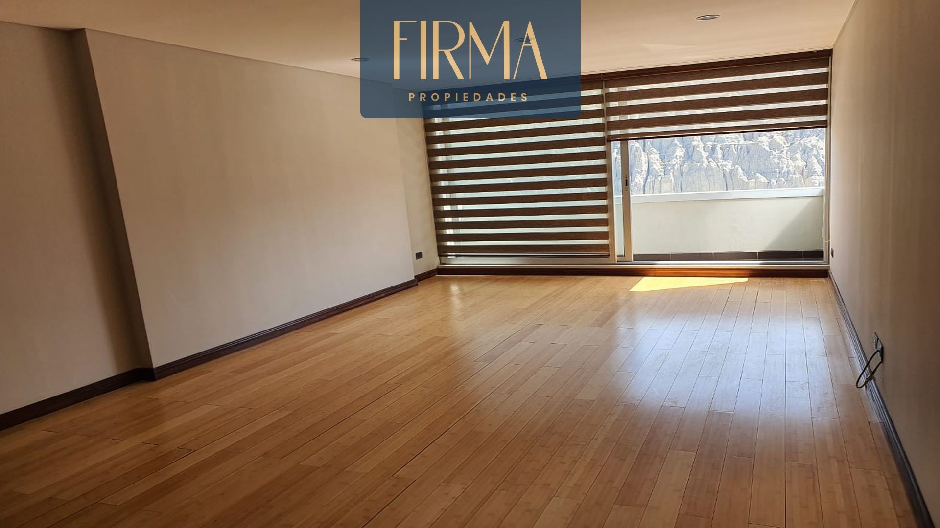 Departamento en Calacoto en La Paz 3 dormitorios 3 baños 1 parqueos Foto 2