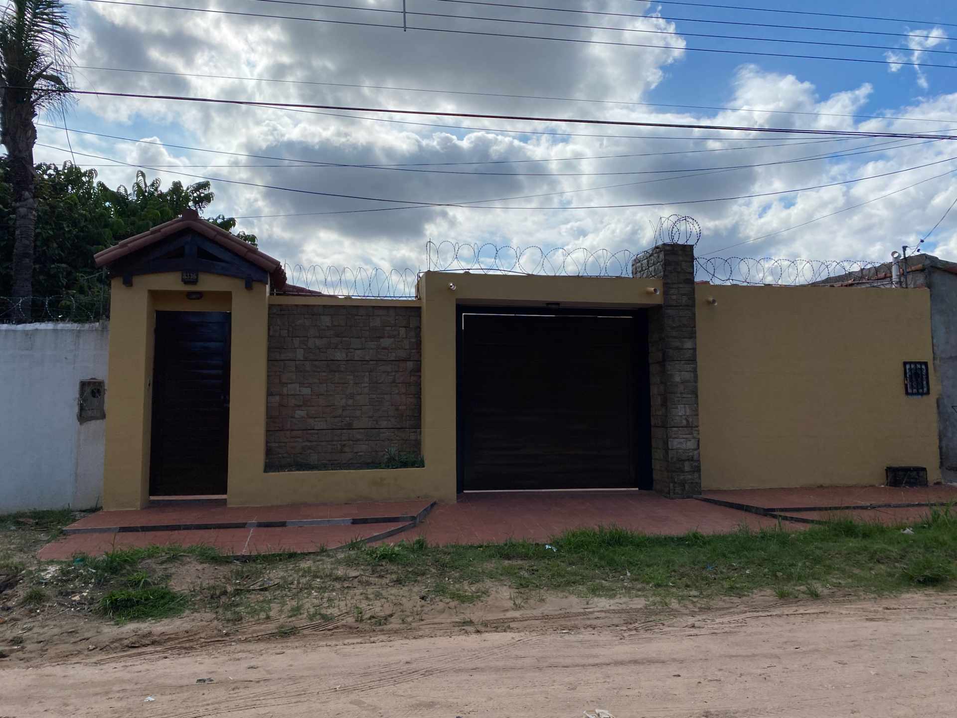 Casa en AlquilerPlan 3000 barrio san agustin Foto 1