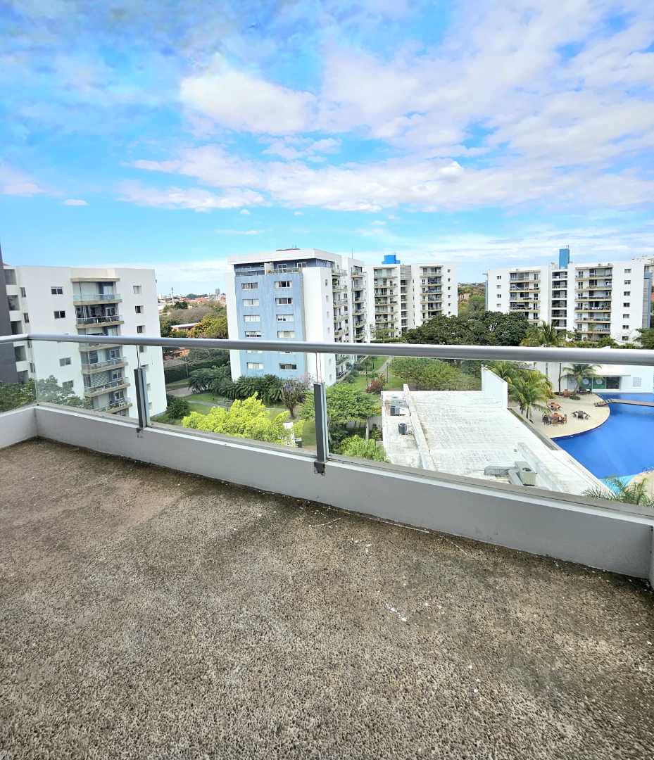 Departamento Av Pirai entre 4 y 5to anillo DEPARTAMENTO EN ALQUILER – COND VISTA VERDE Foto 4