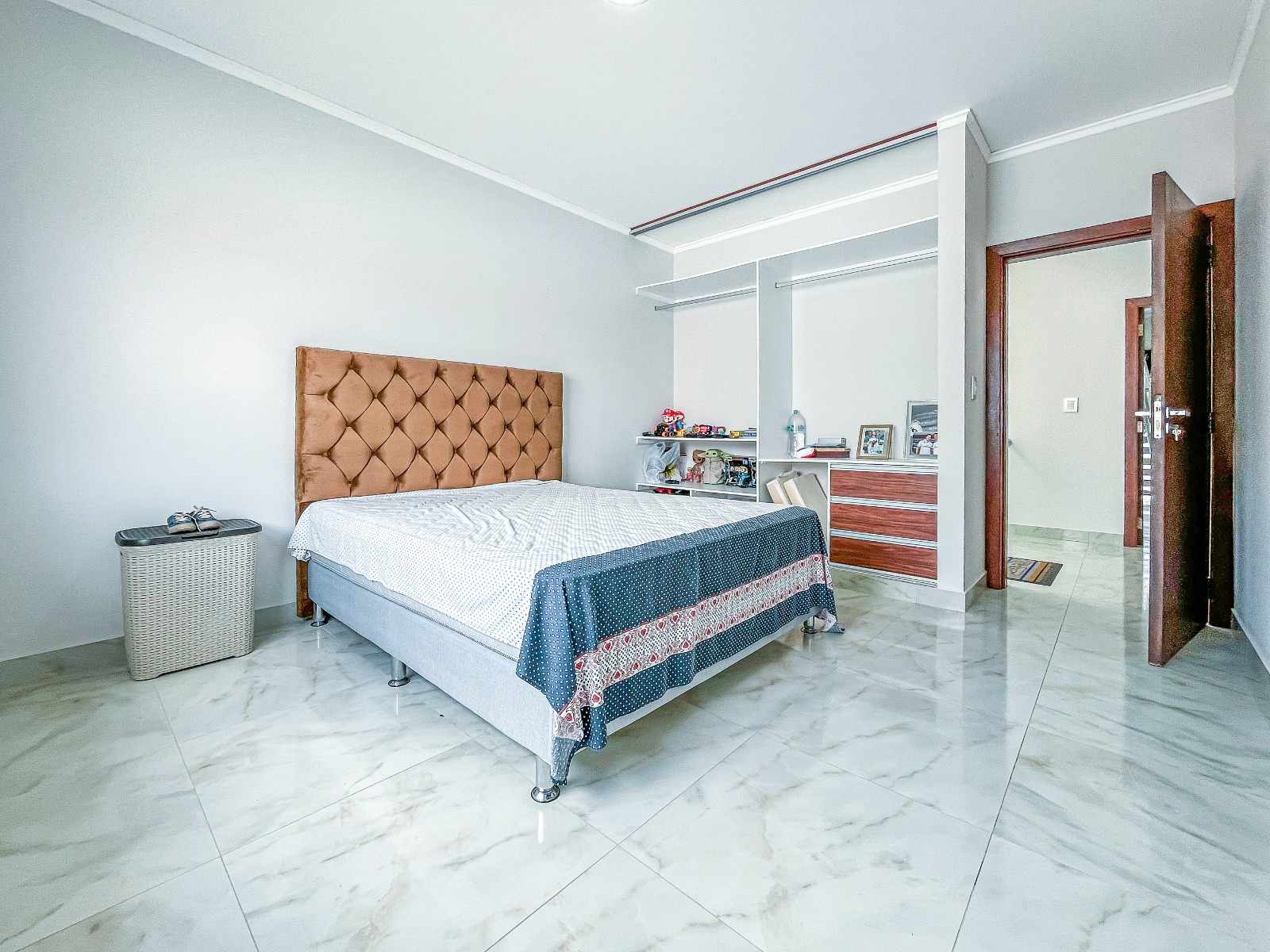 Casa en Entre 6to y 7mo anillo Norte en Santa Cruz de la Sierra 3 dormitorios 4 baños 2 parqueos Foto 10