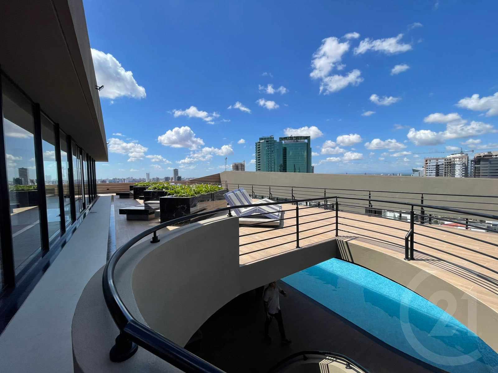 Departamento en Equipetrol en Santa Cruz de la Sierra 2 dormitorios 2 baños 1 parqueos Foto 11