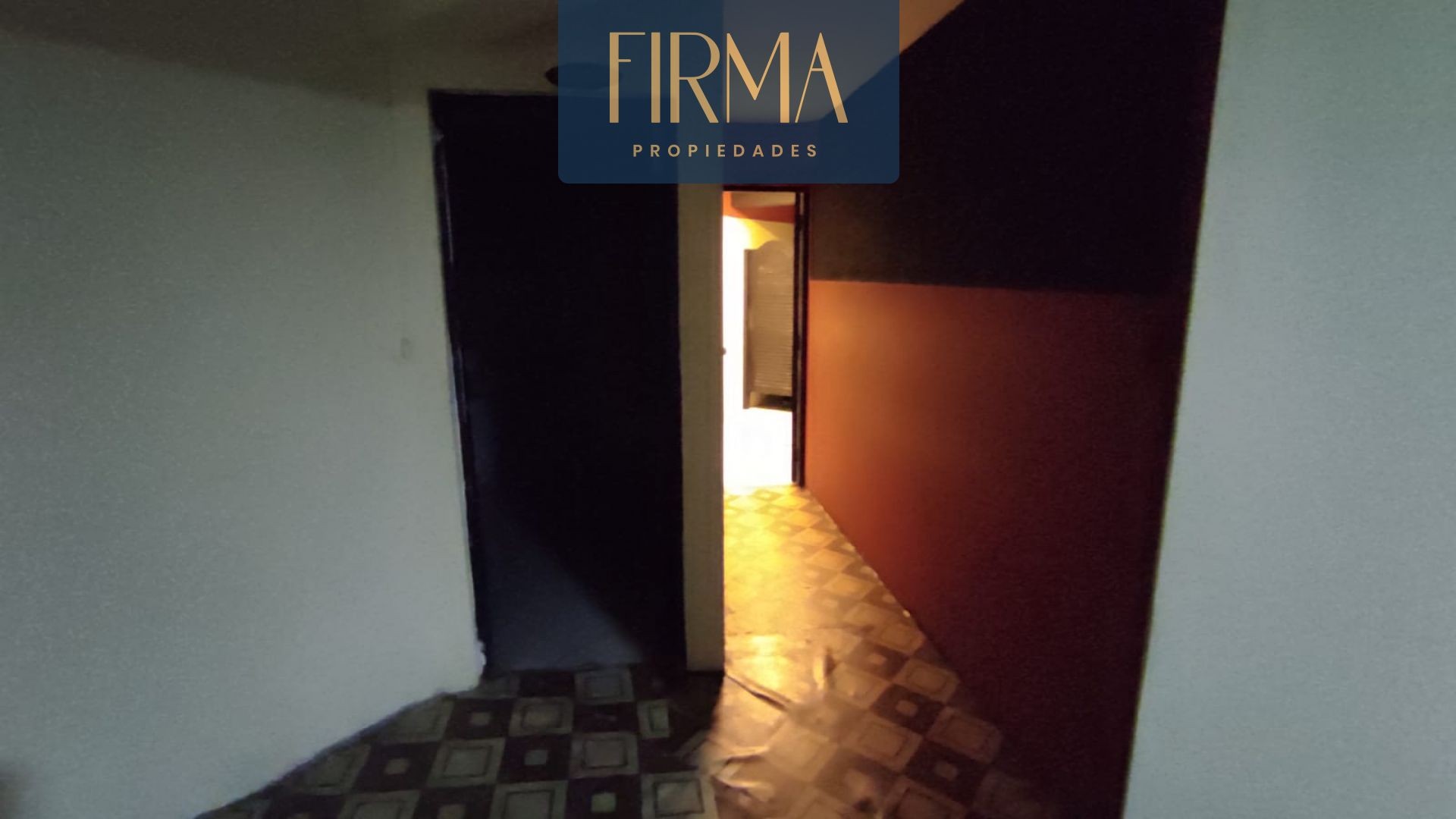 Local comercial en Achumani en La Paz  5 baños  Foto 9